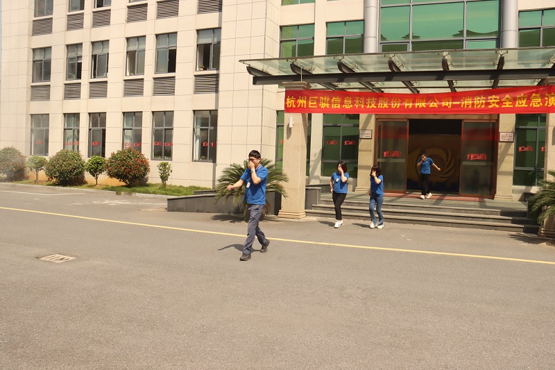 1683766374410437.jpg 222255.jpg