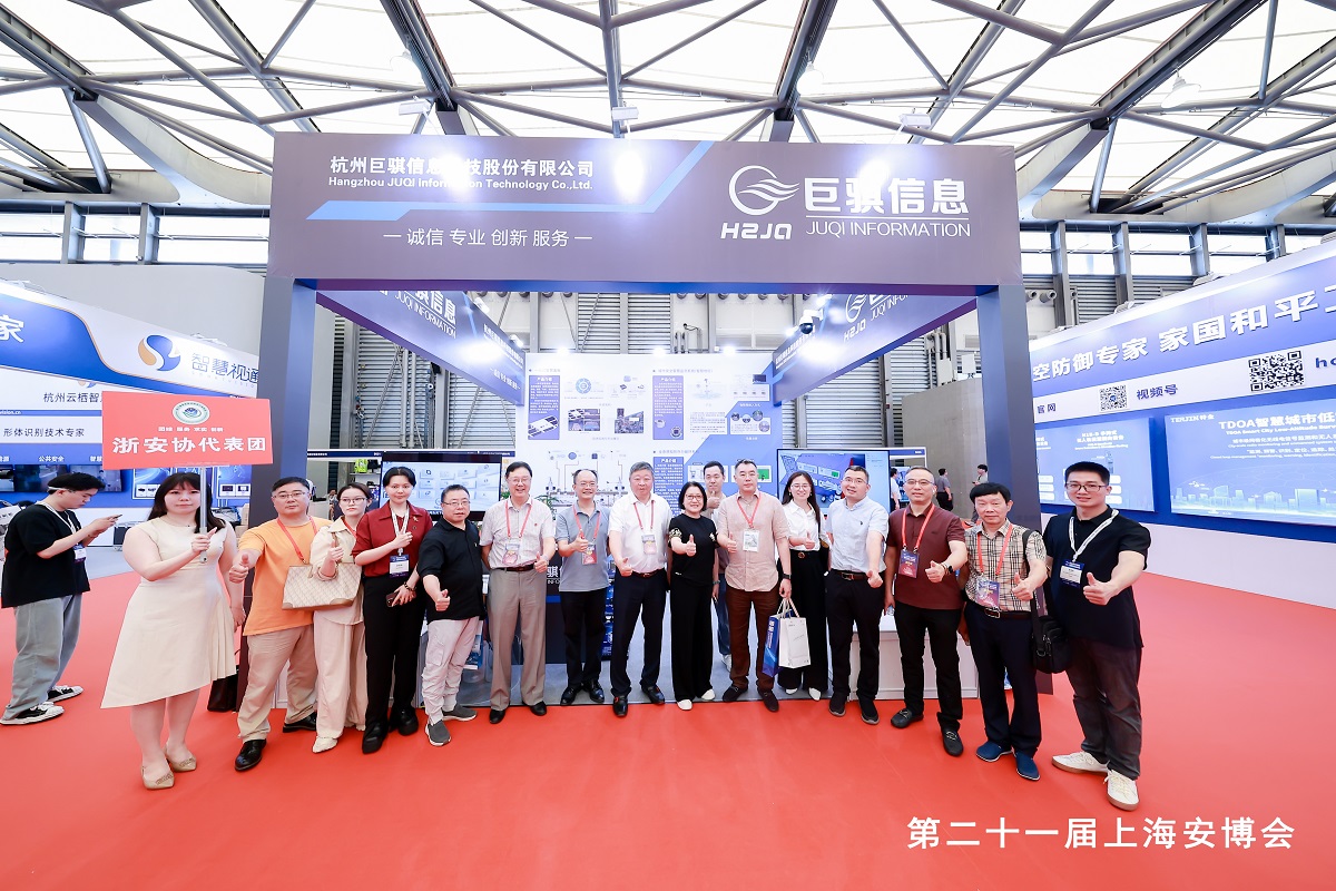 1722905957760887.jpg 775A5601.jpg